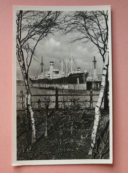 Ansichtskarte AK Hamburg Kaiser Wilhelm Hafen 1930-1950 Dampfer Preubeck Schiffe Architektur Ortsansicht